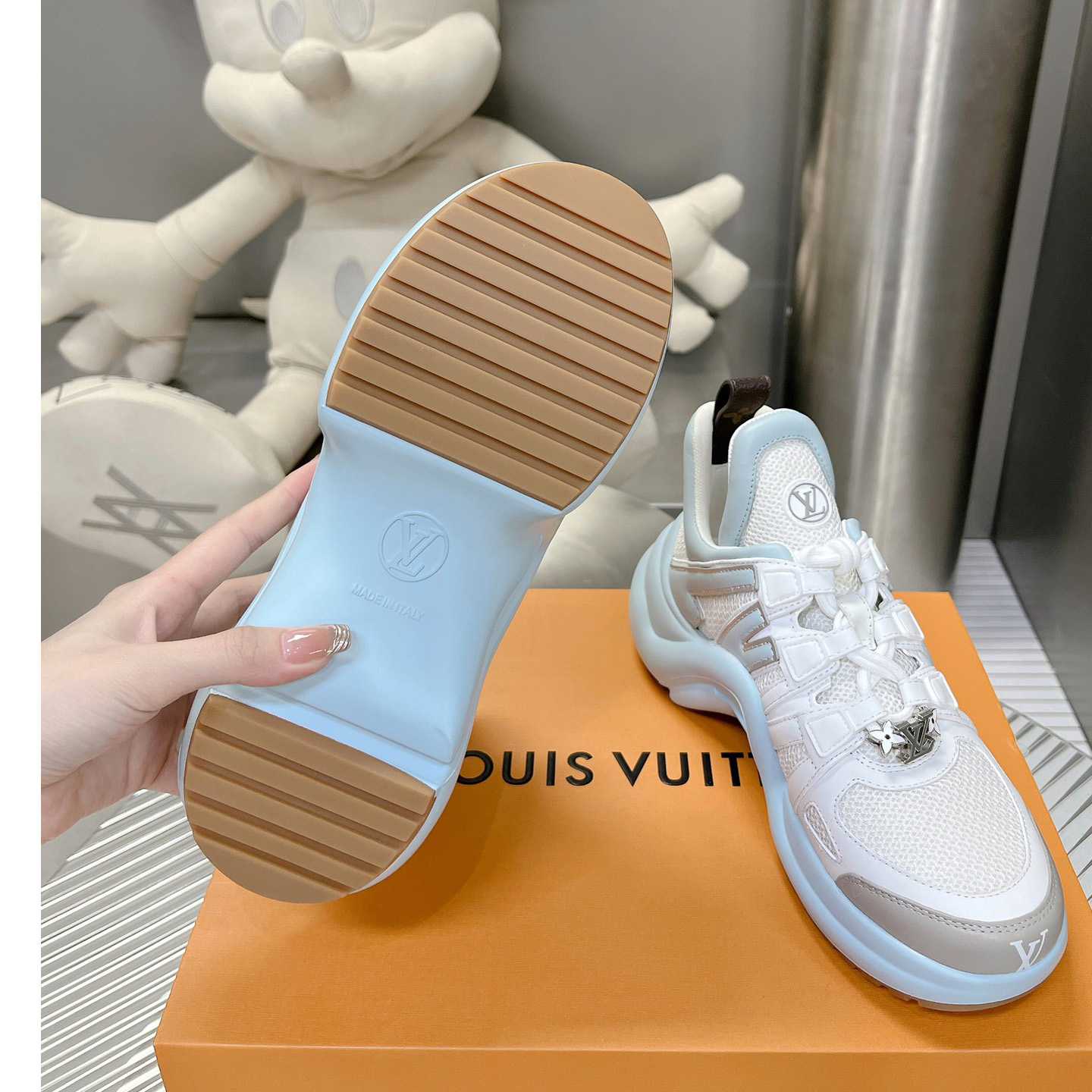 Louis Vuitton LV Archlight Sneaker     1AB154 - EUR FASHION