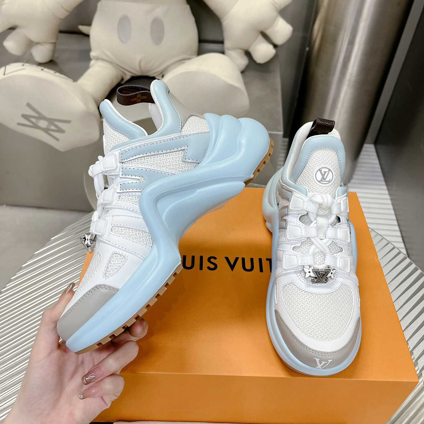 Louis Vuitton LV Archlight Sneaker     1AB154 - EUR FASHION