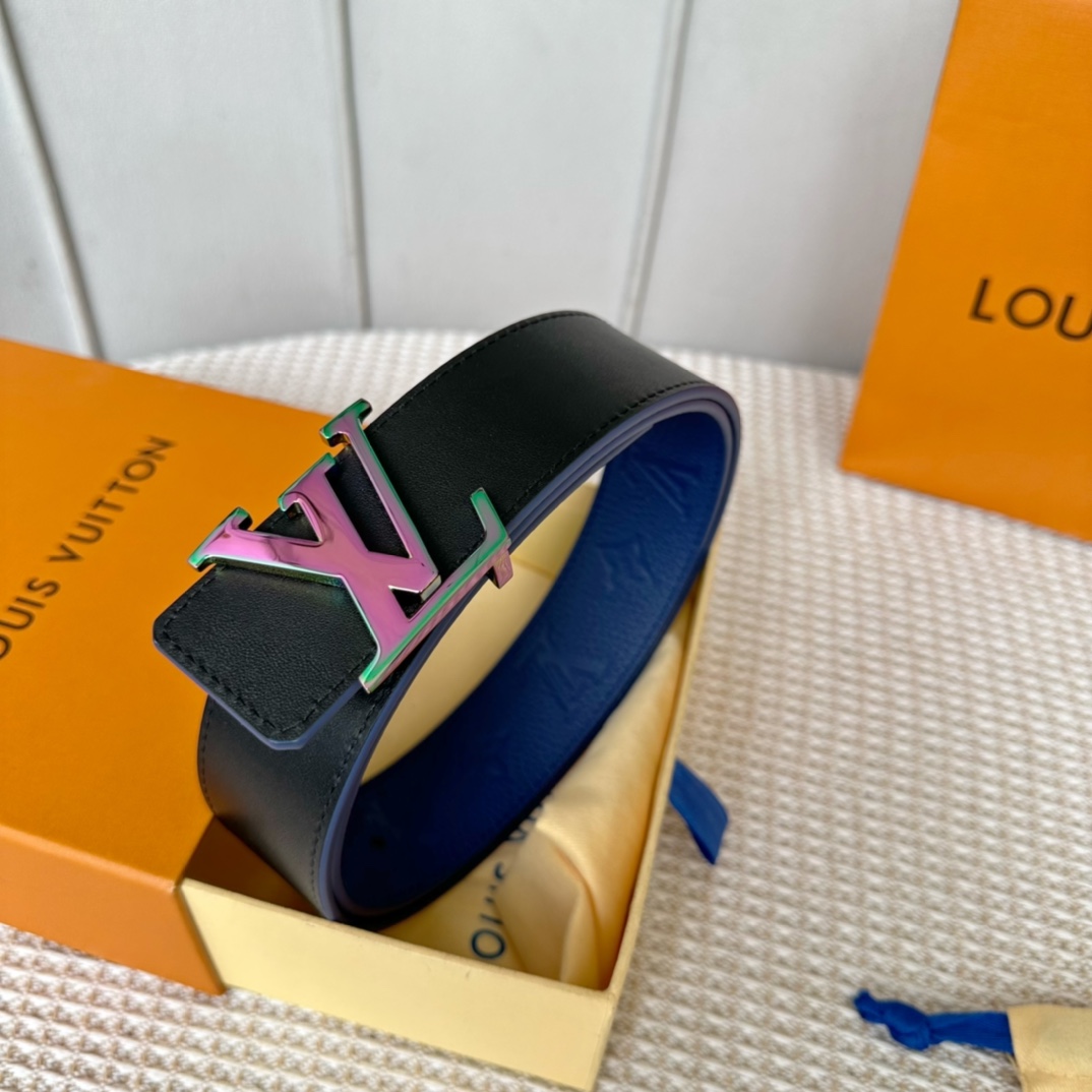 Louis Vuitton LV Initials 40mm Reversible Belt   M8260U - EUR FASHION