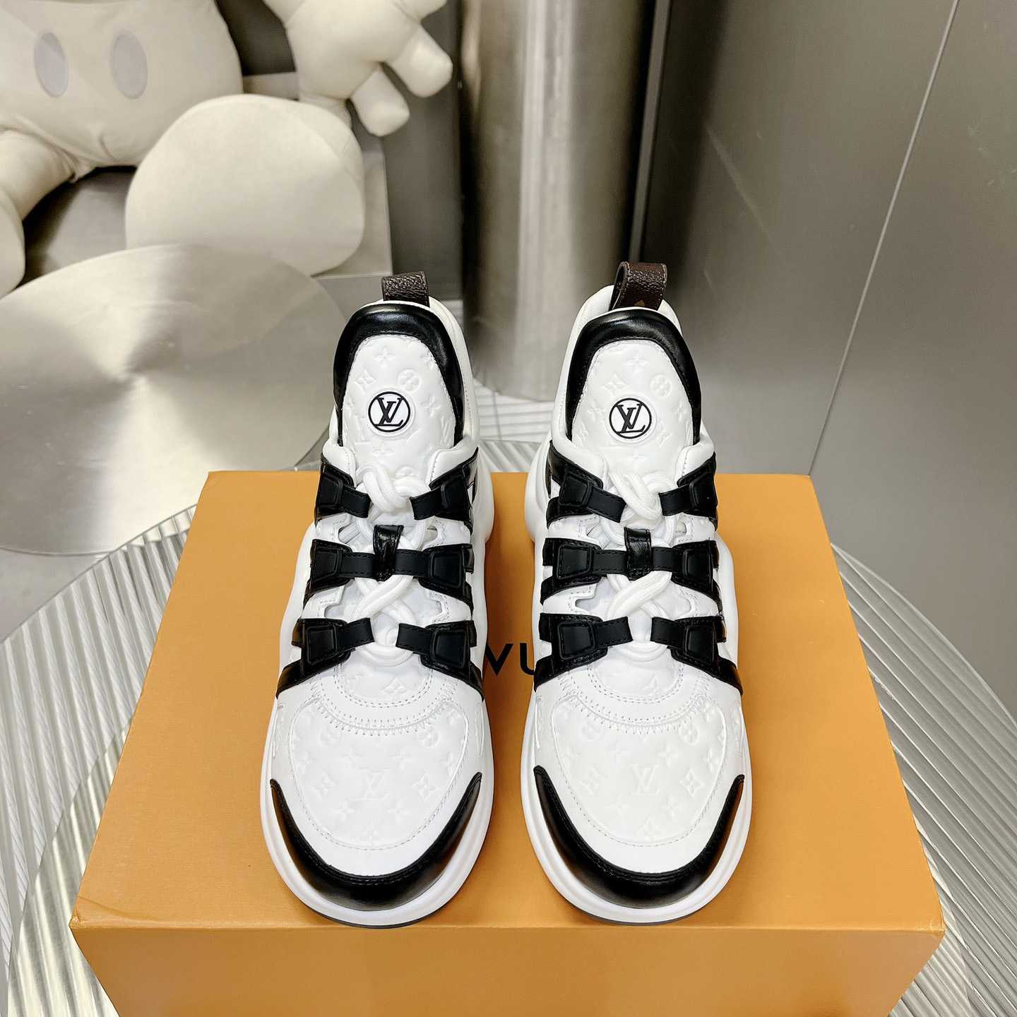 Louis Vuitton LV Archlight Sneaker    - EUR FASHION