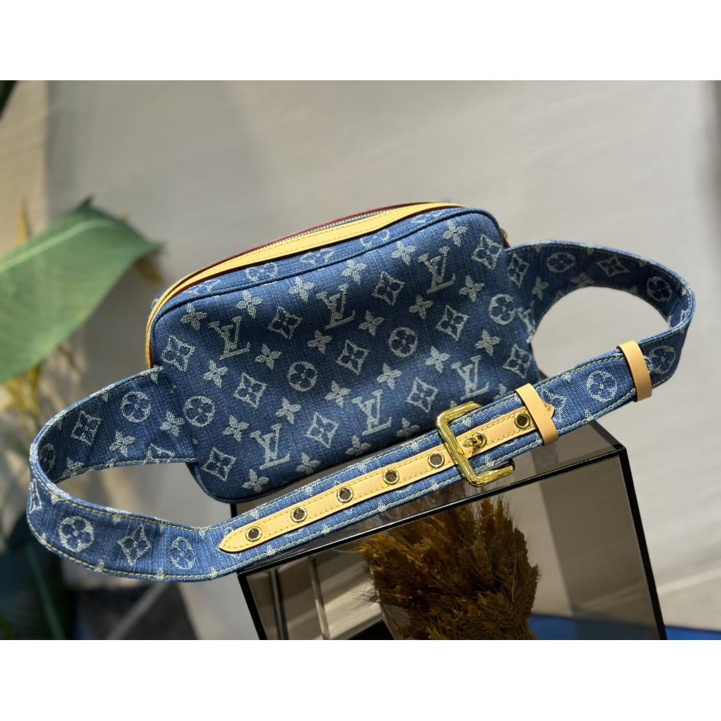 Louis Vuitton Blue Monogram Denim Bumbag   M95347 - EUR FASHION