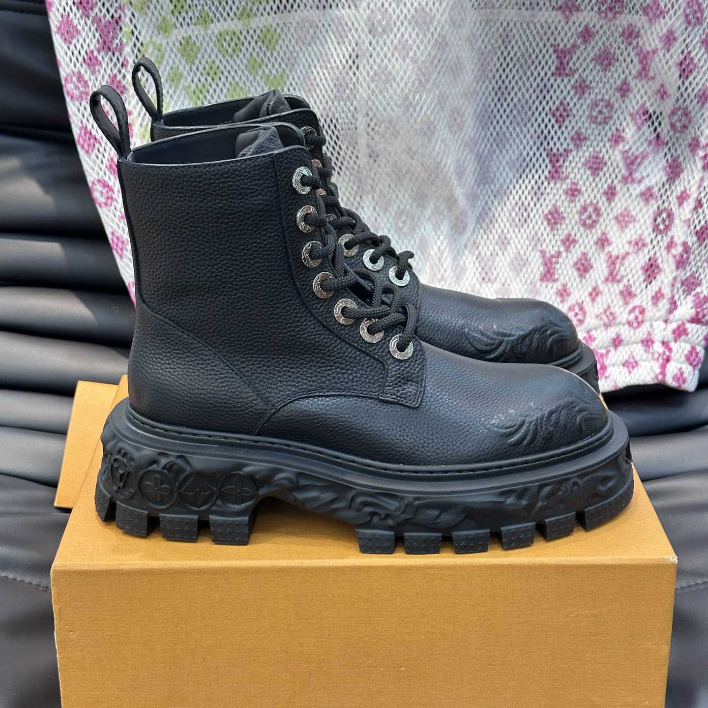 Louis Vuitton LV Baroque Ranger Boot    1AB8NG - EUR FASHION