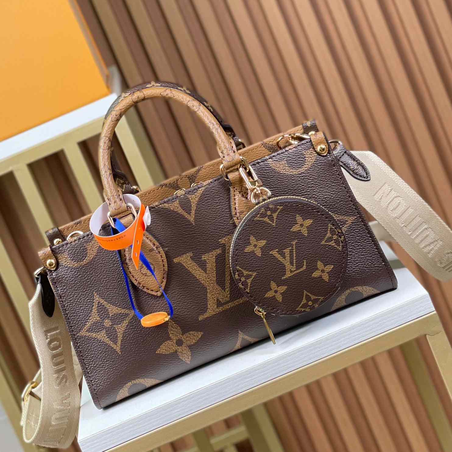 Louis Vuitton OnTheGo East West    M46653 - EUR FASHION