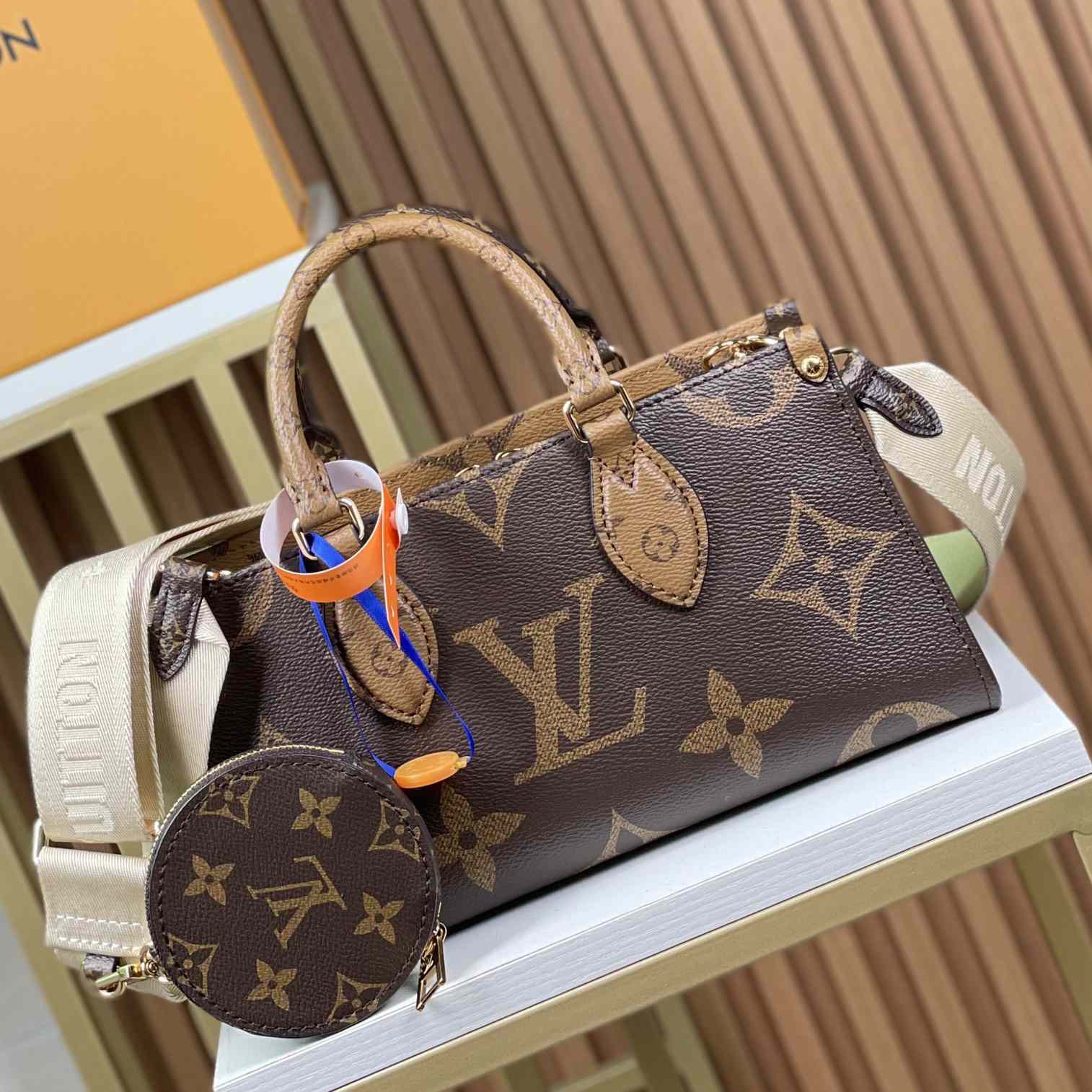 Louis Vuitton OnTheGo East West    M46653 - EUR FASHION