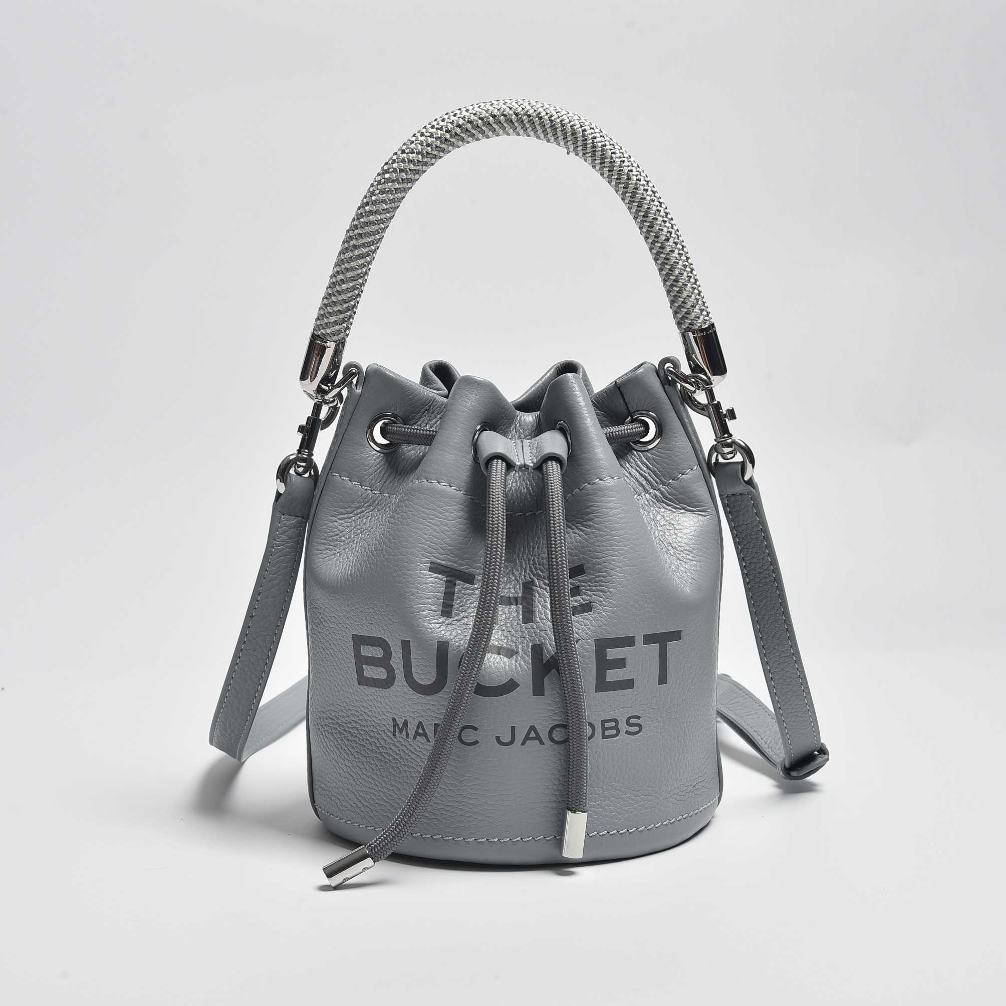 Marc Jacobs Women's Leather The Bucket Bag  - EUR FASHION