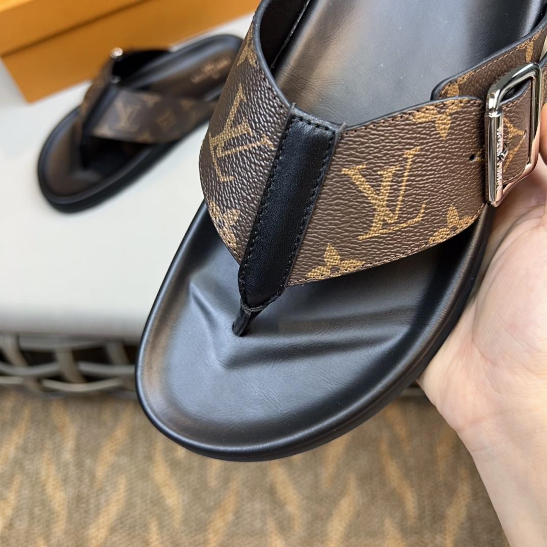 Louis Vuitton Flip Flops - EUR FASHION