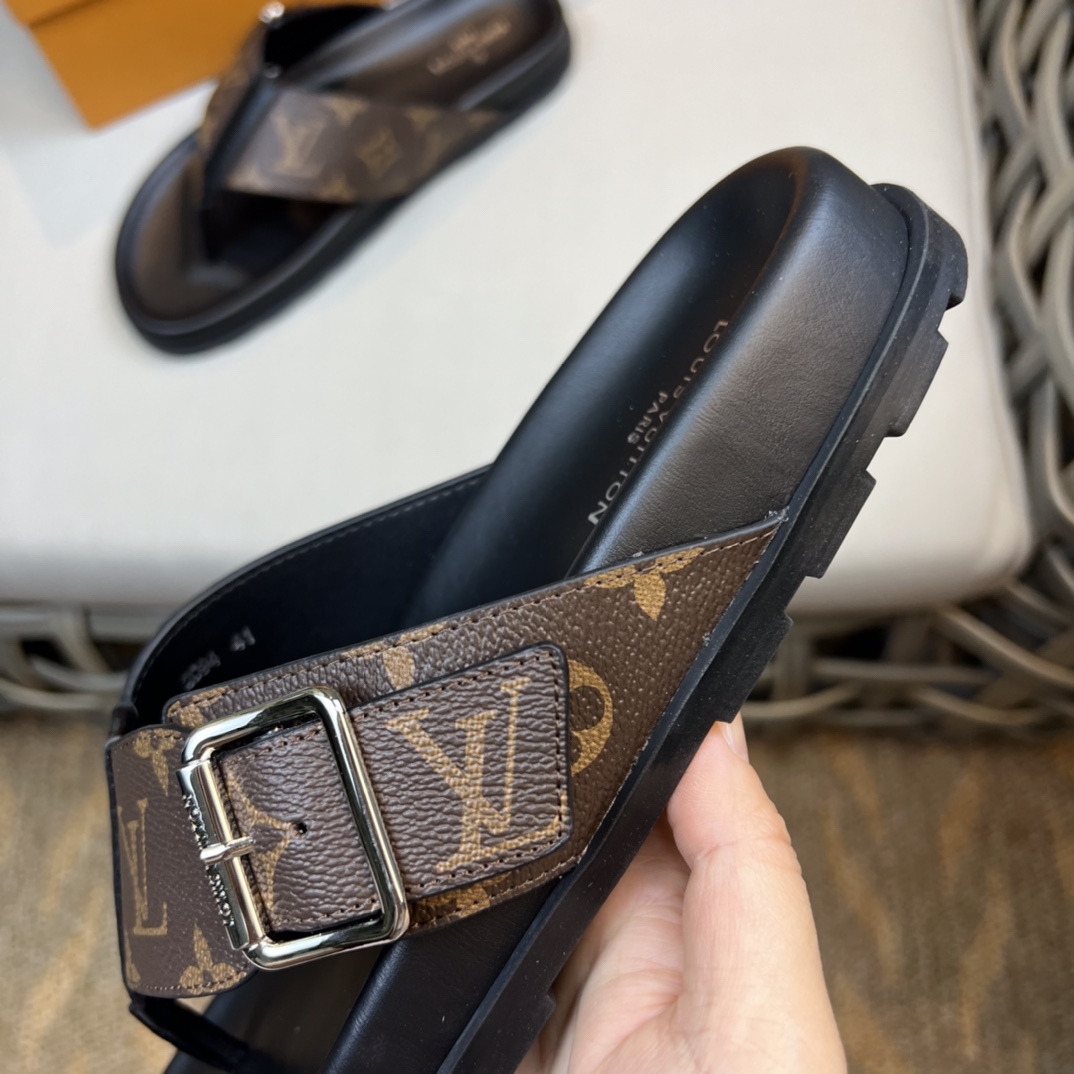 Louis Vuitton Flip Flops - EUR FASHION