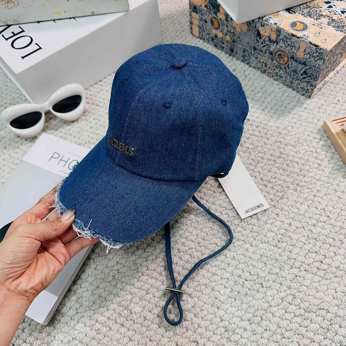 Jacquemus Blue Artichaut Embellished Frayed Denim Baseball Cap - EUR FASHION