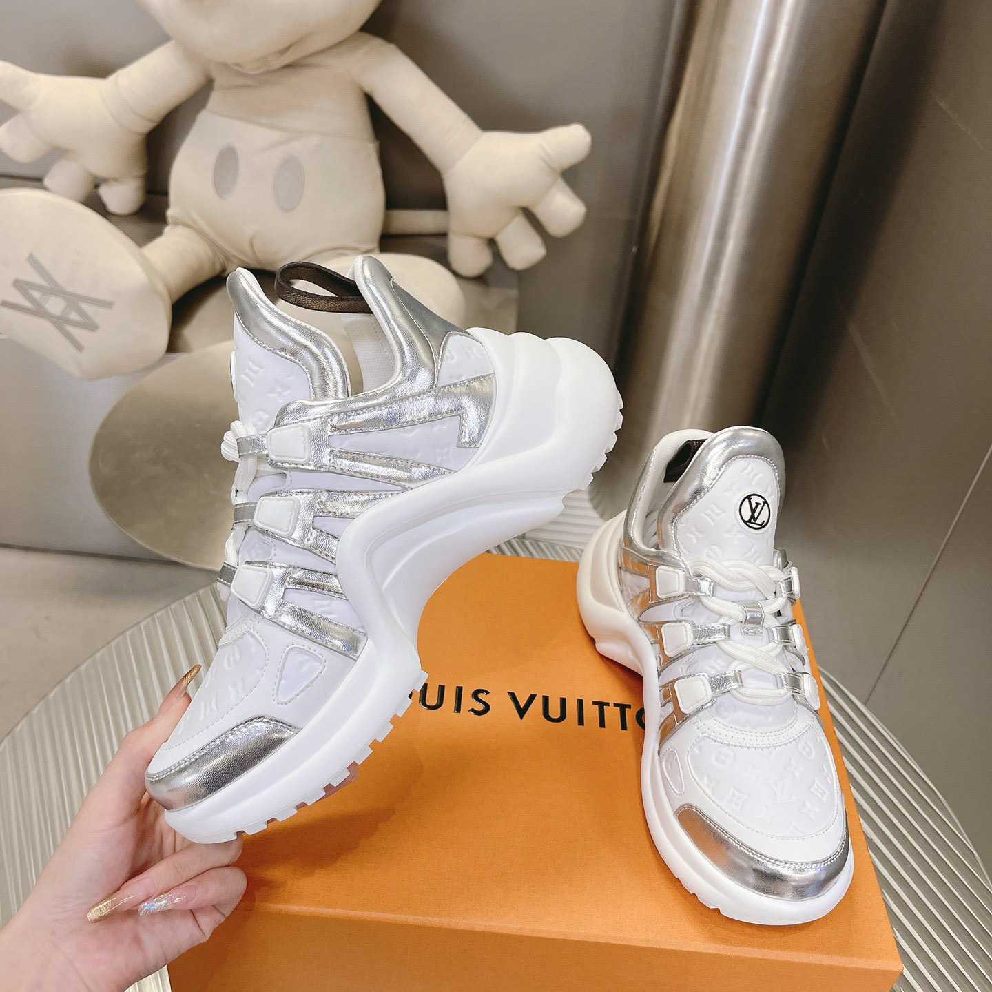 Louis Vuitton LV Archlight Sneaker     1ABVFN - EUR FASHION