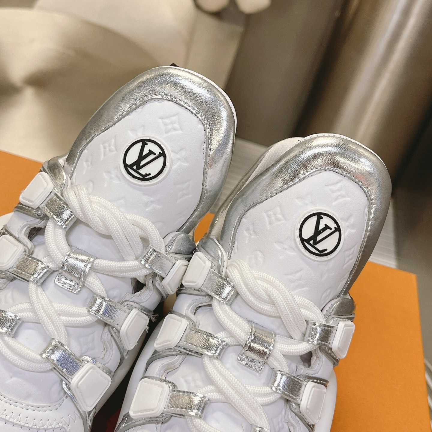 Louis Vuitton LV Archlight Sneaker     1ABVFN - EUR FASHION