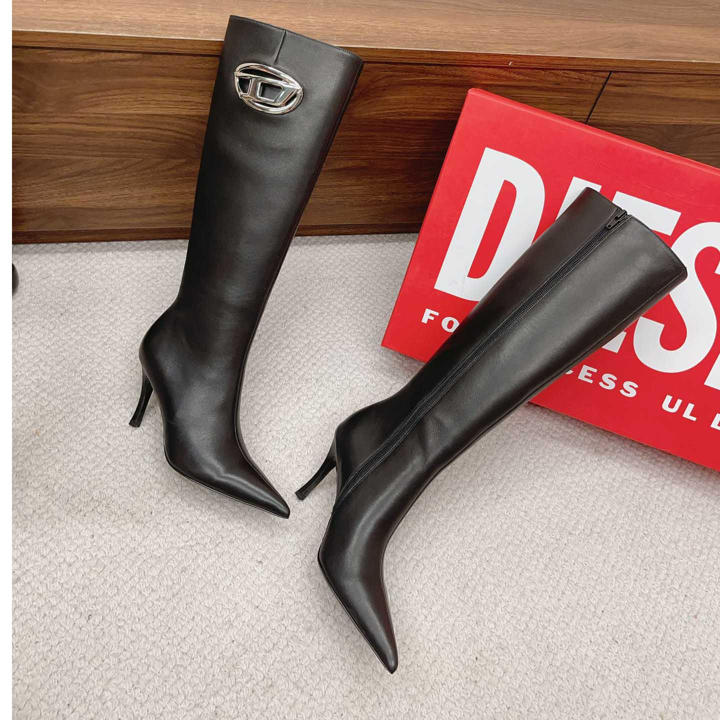 Diesel D-Venus HBT - Leather Boots With Oval D Plaque - EUR FASHION