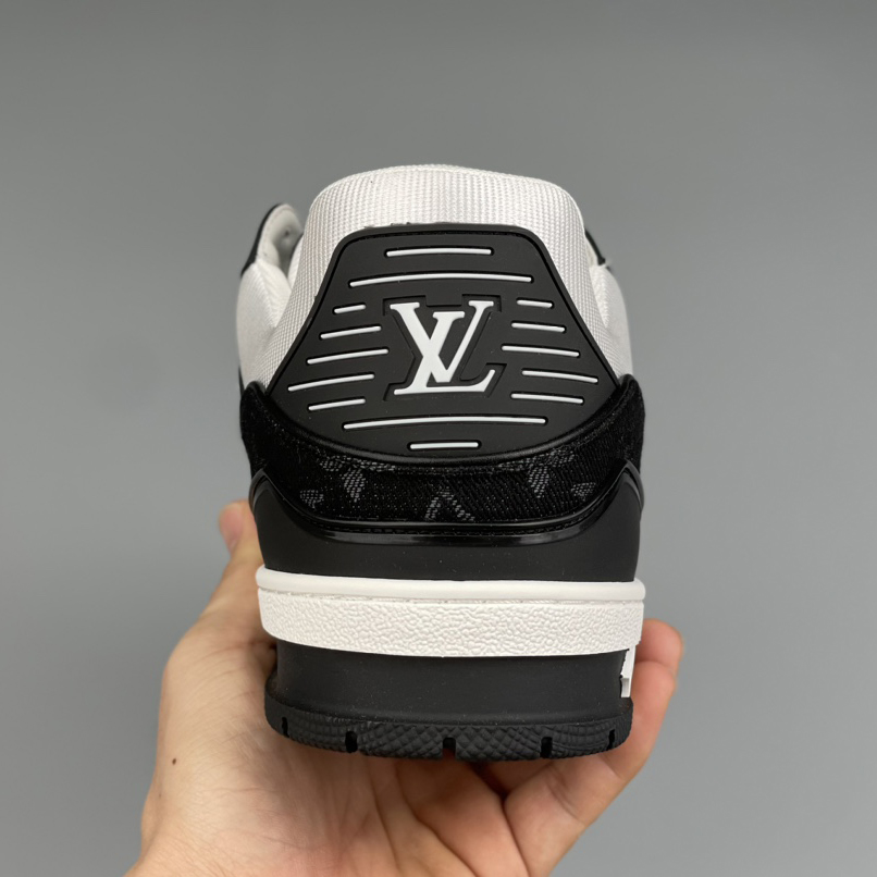 Louis Vuitton Trainer Sneaker In Blakc&White(Upon UK Size) - EUR FASHION