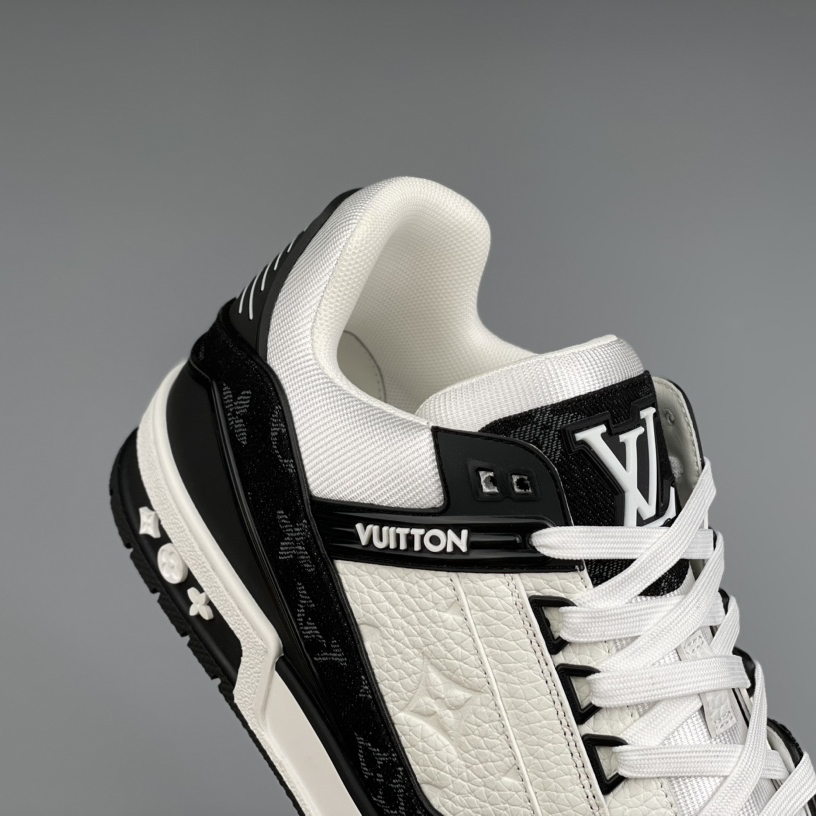 Louis Vuitton Trainer Sneaker In Blakc&White(Upon UK Size) - EUR FASHION