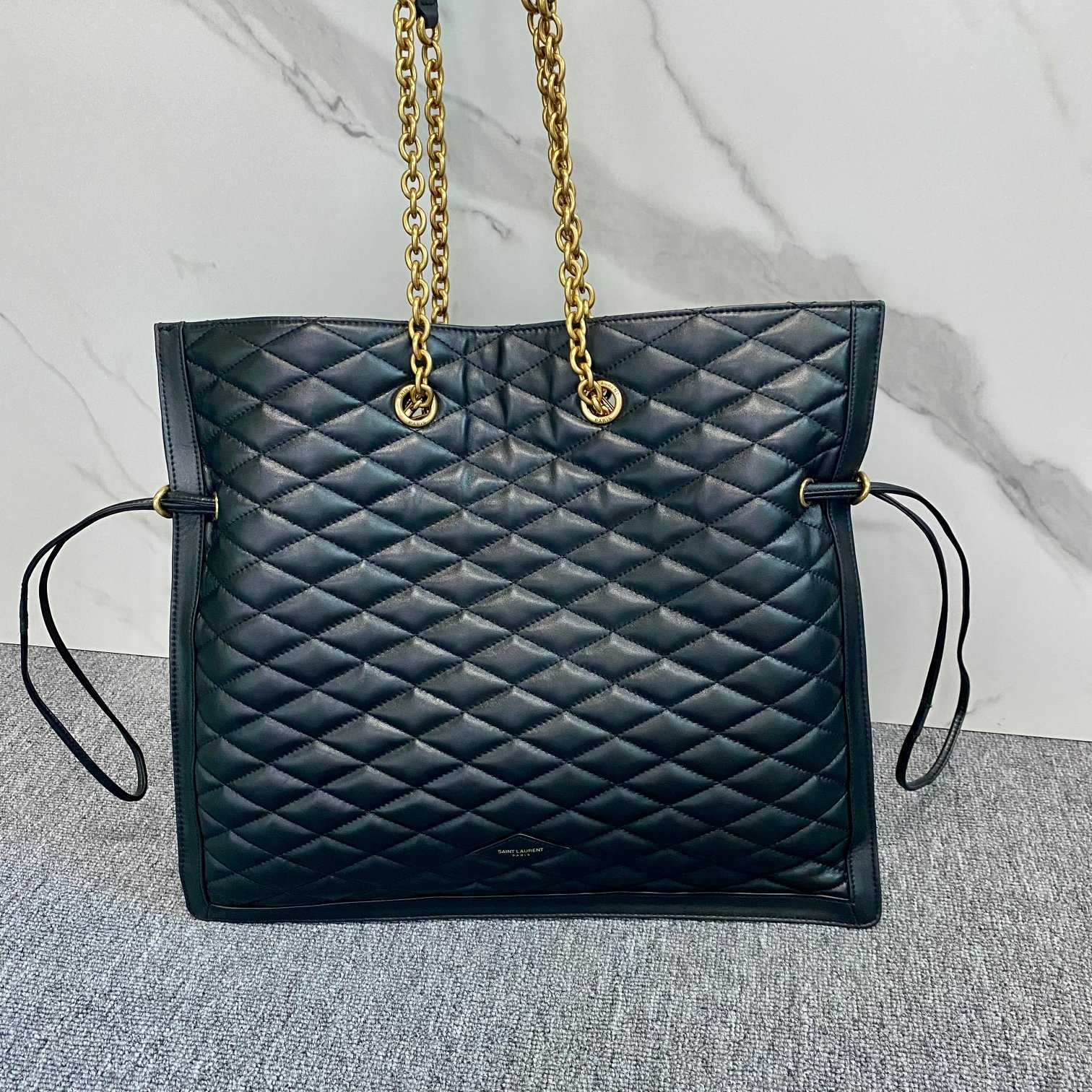 Saint Laurent Quilted Shoulder Bag (41.1x3x36.8cm) - EUR FASHION