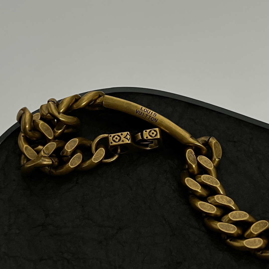 Louis Vuitton LV Epi Bracelet - EUR FASHION