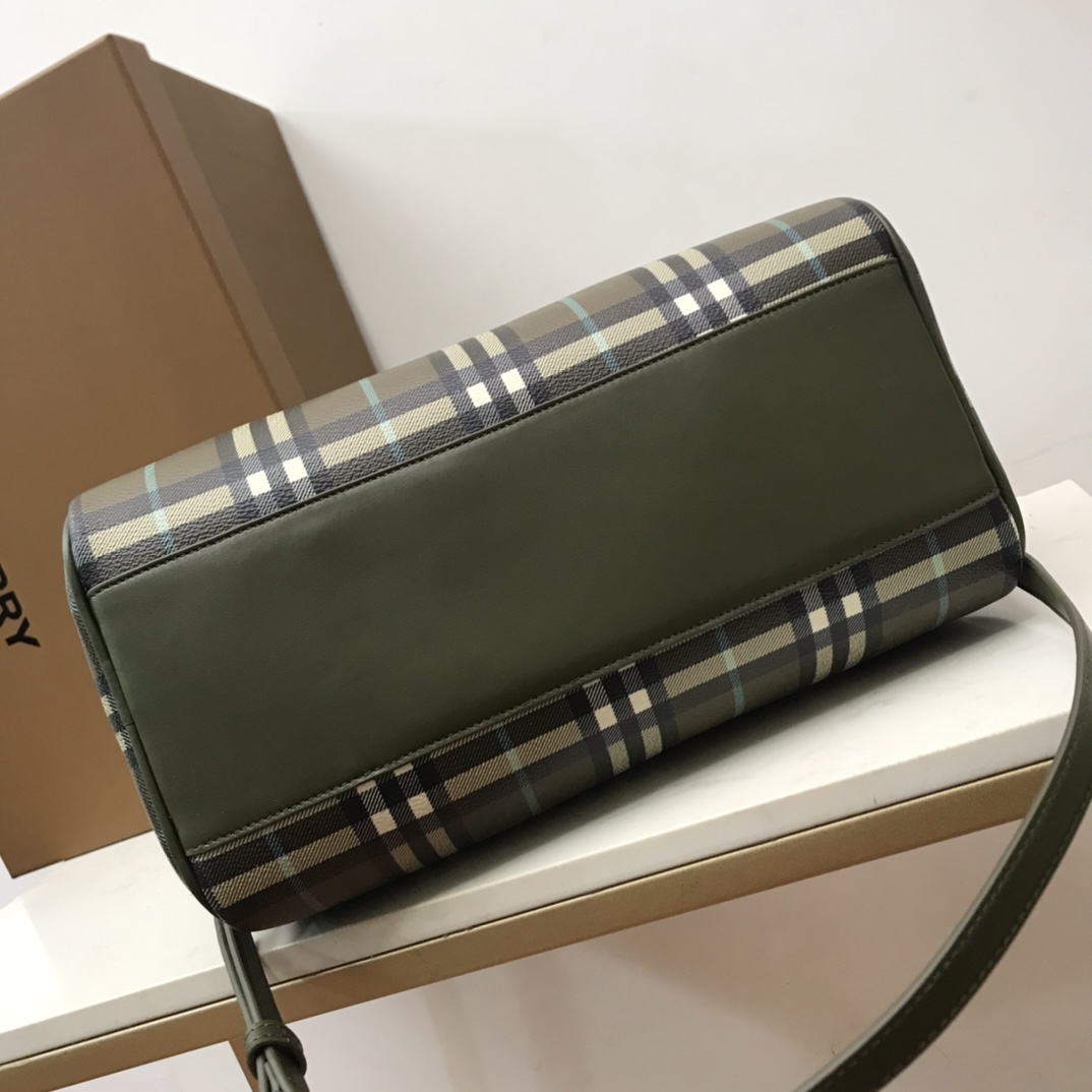 Burberry Check Medium Bowling Bag  - EUR FASHION