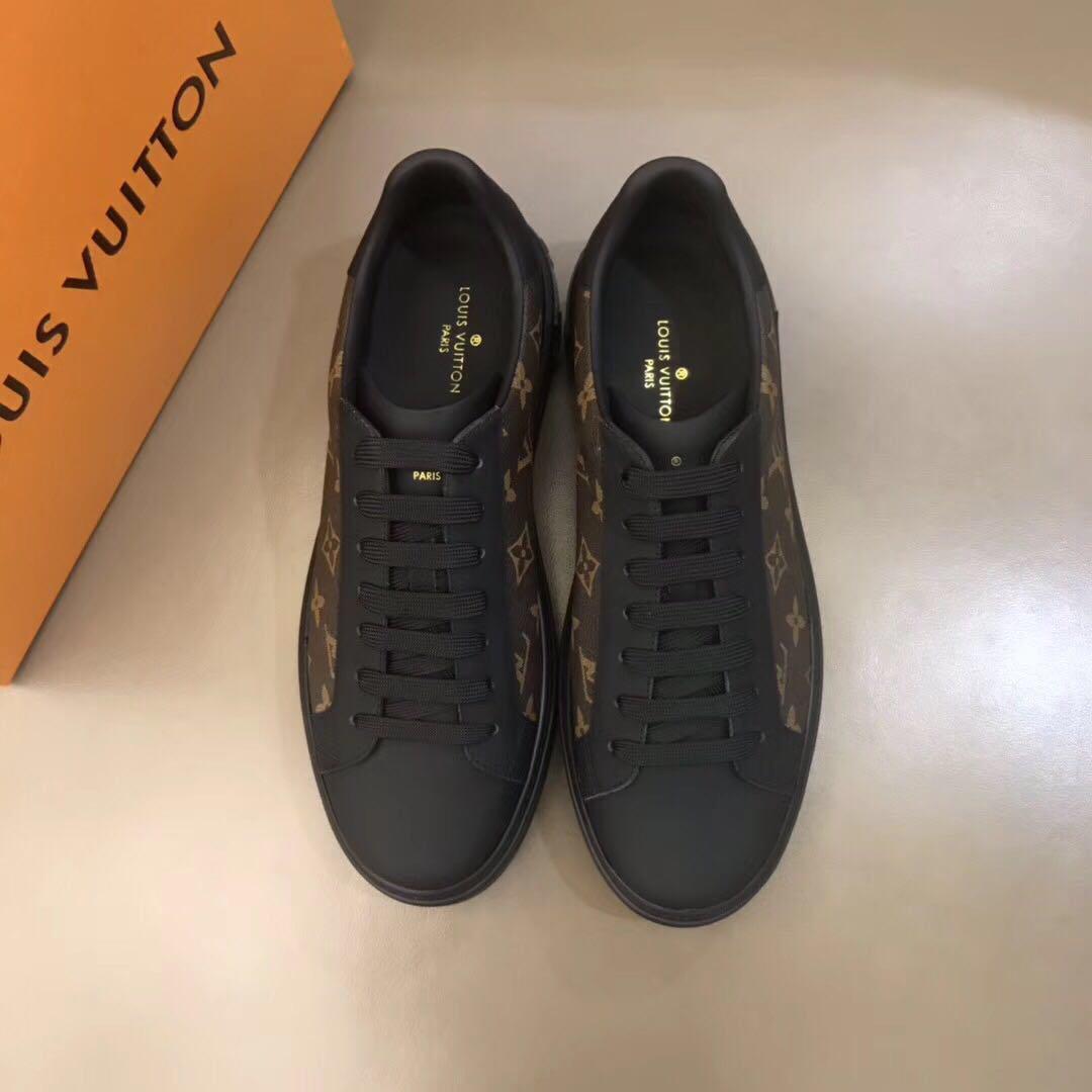 Louis Vuitton Monogram Sneakers - EUR FASHION