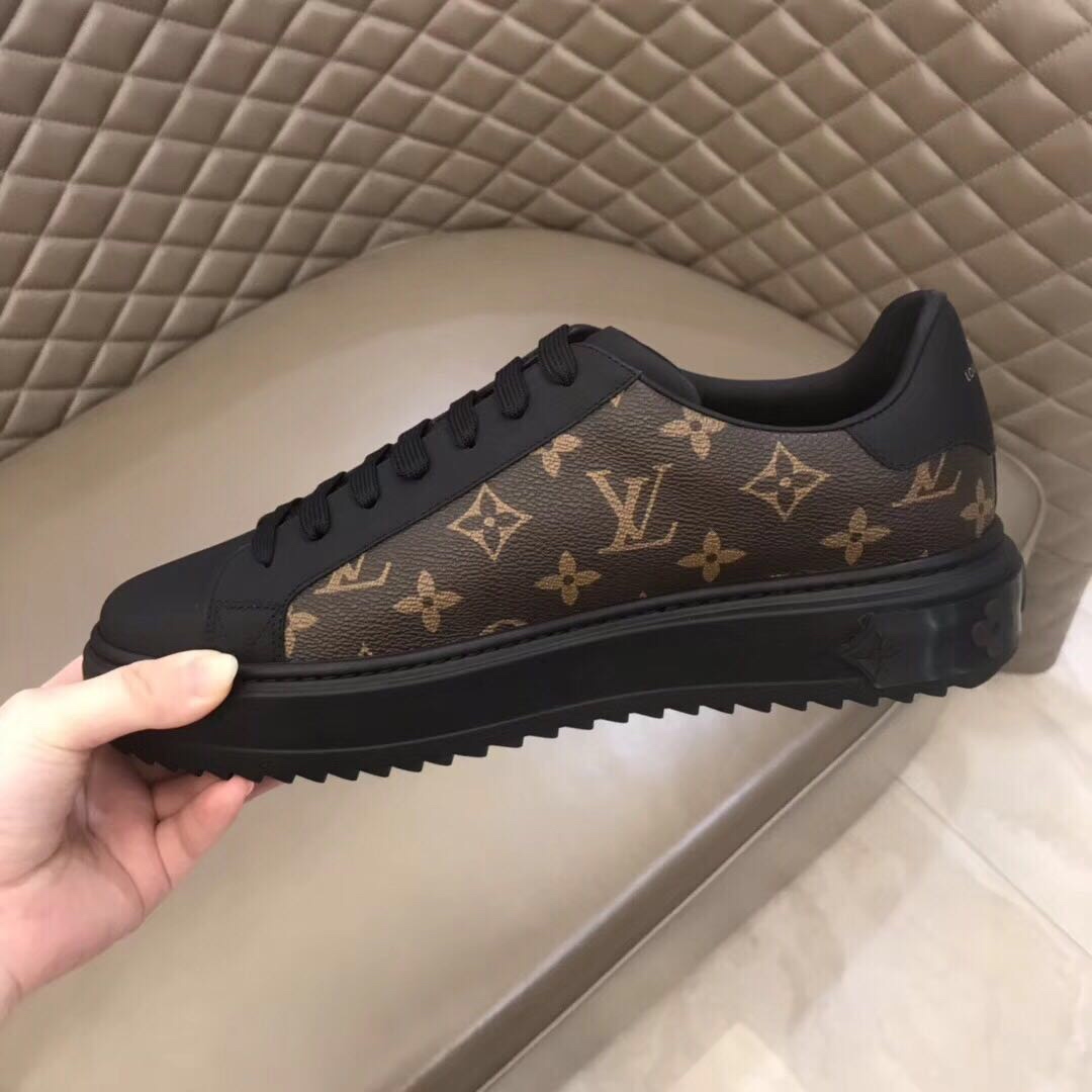 Louis Vuitton Monogram Sneakers - EUR FASHION