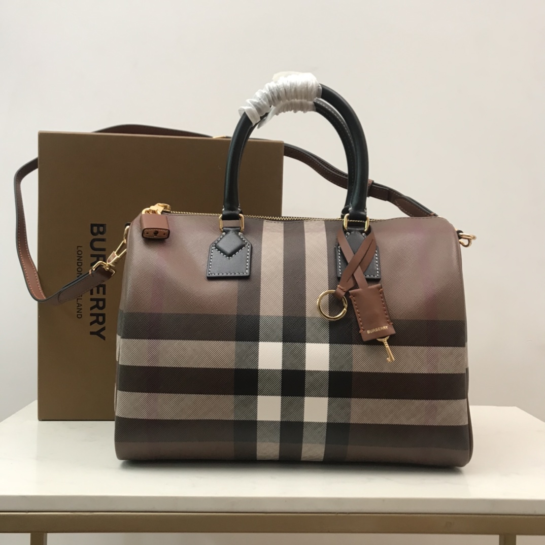 Burberry Medium Check-pattern Leather Bowling Bag (30 x 15 x 21cm) - EUR FASHION