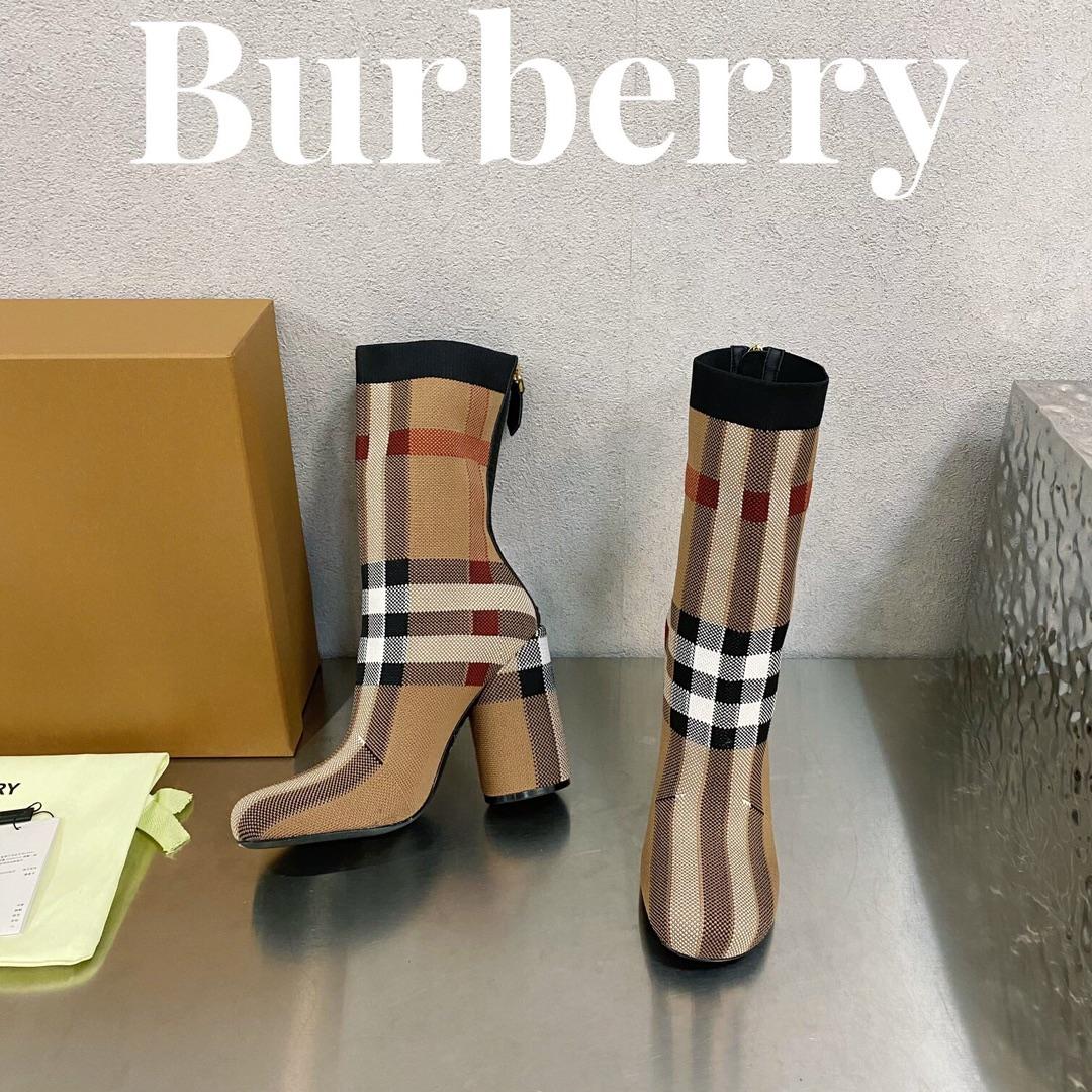 Burberry Knitted Check Sock Boots - EUR FASHION