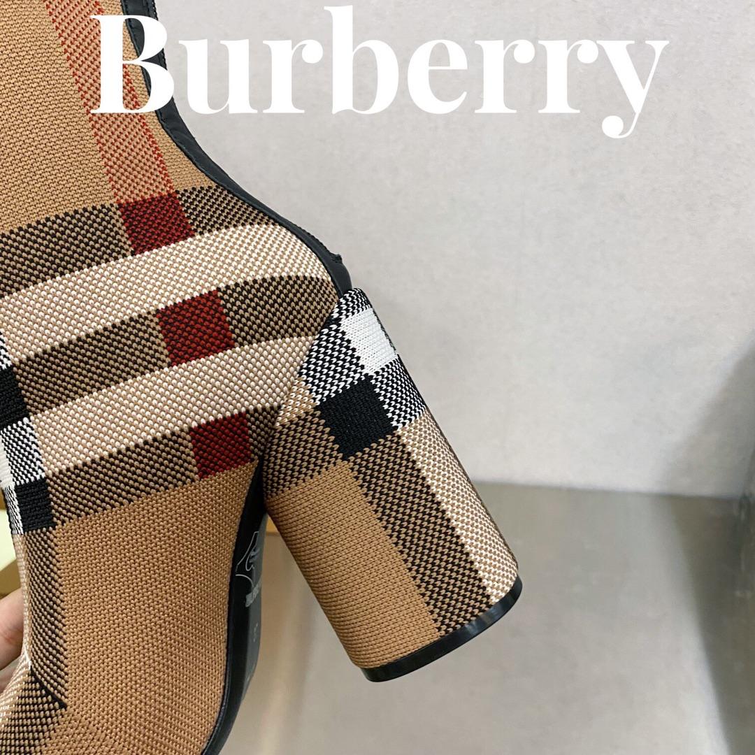 Burberry Knitted Check Sock Boots - EUR FASHION