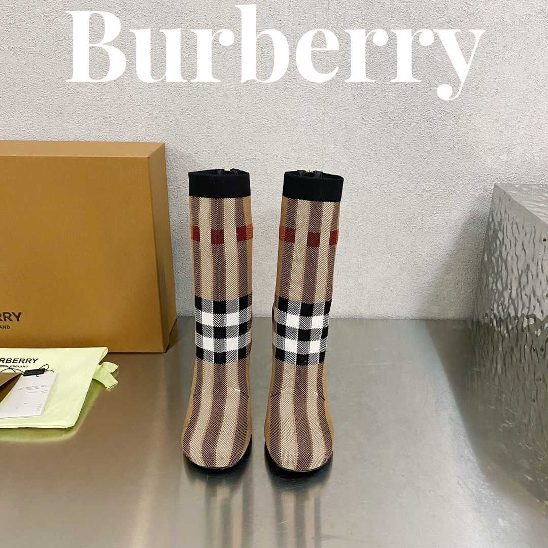 Burberry Knitted Check Sock Boots - EUR FASHION