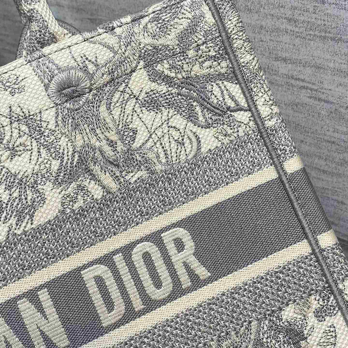 Dior Medium Dior Book Tote - EUR FASHION