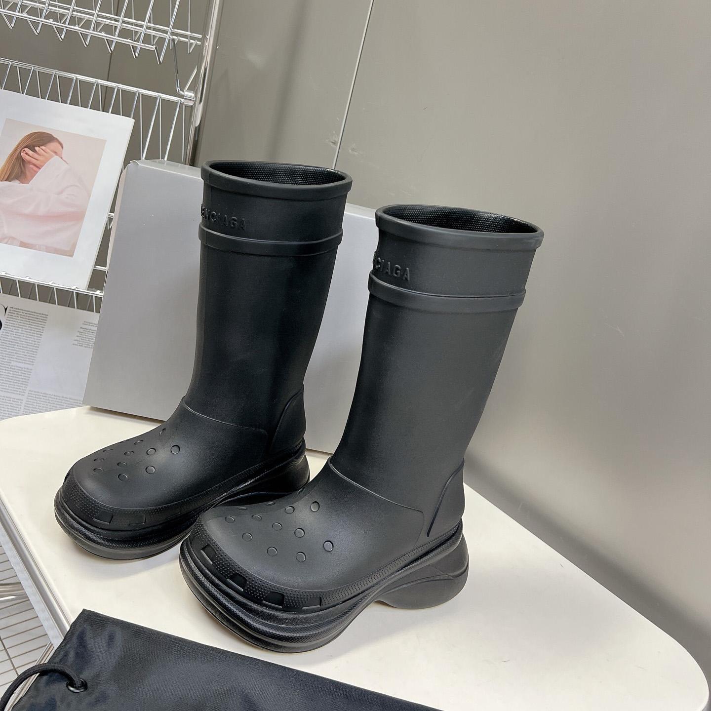 Balenciaga Crocs™ Boot In Black Rubber - EUR FASHION