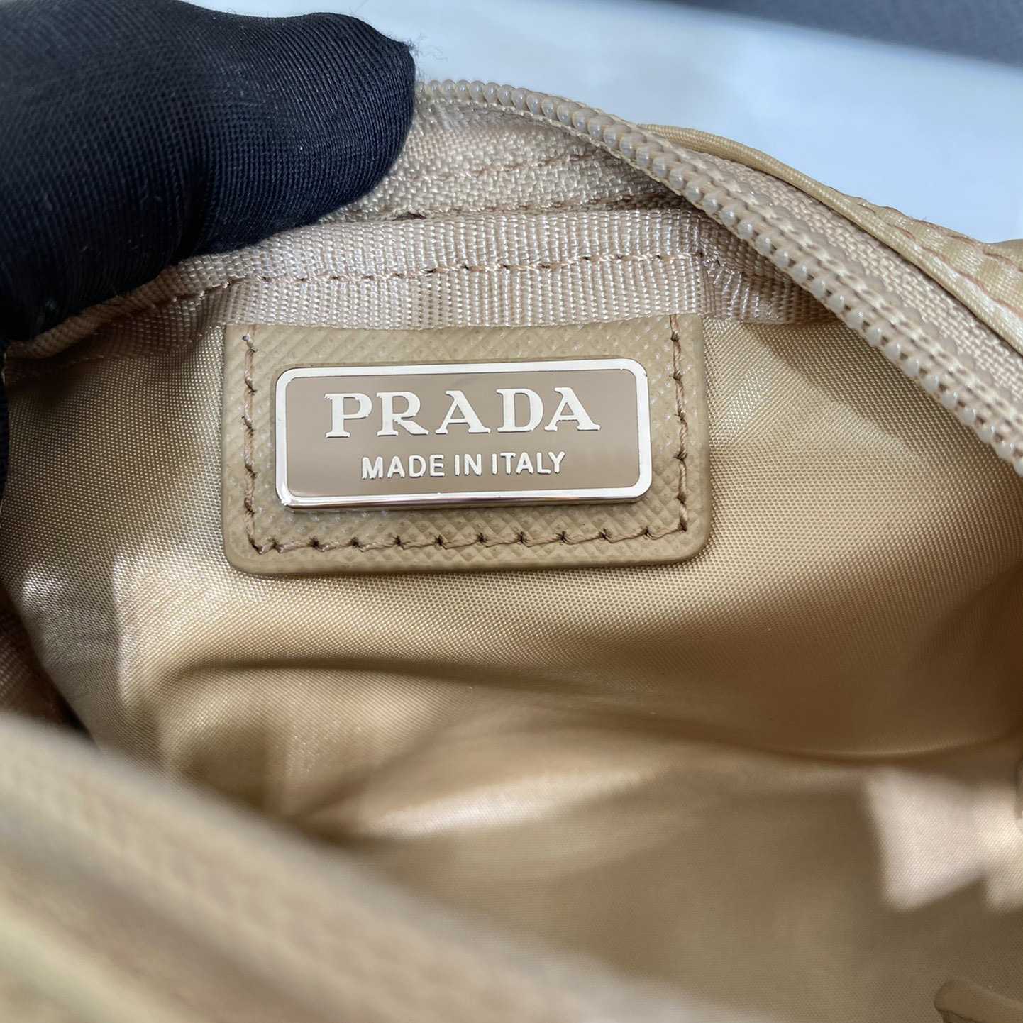 Prada Re-Nylon Necessaire - EUR FASHION