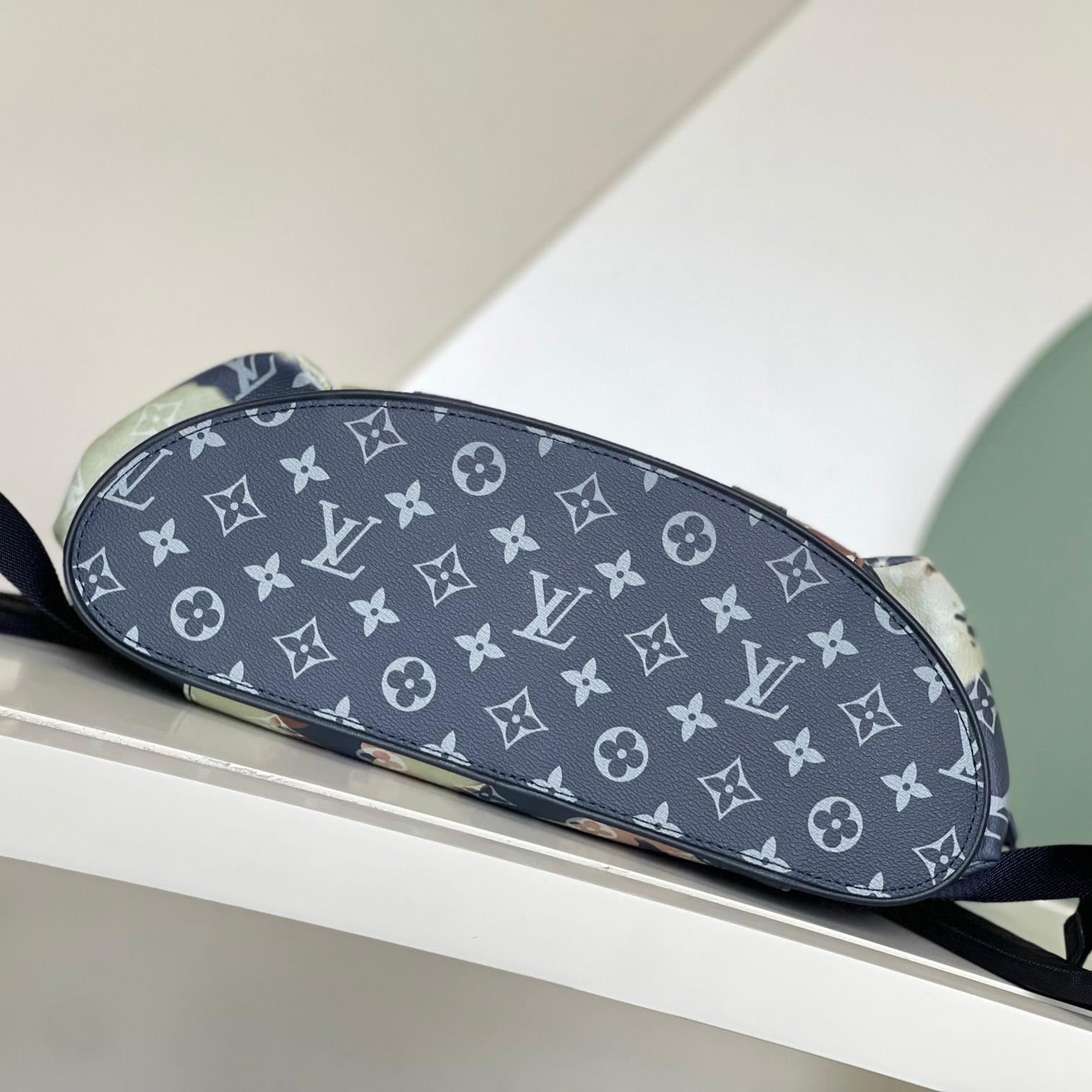 Louis Vuitton Christopher MM (38 x 44 x 21cm)   M46805 - EUR FASHION