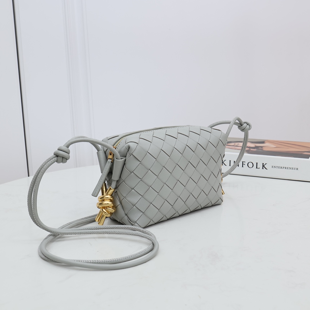 Bottega Veneta Mini Loop Camera Bag - EUR FASHION