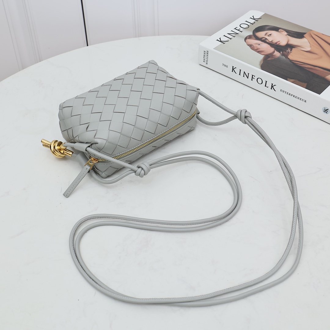 Bottega Veneta Mini Loop Camera Bag - EUR FASHION