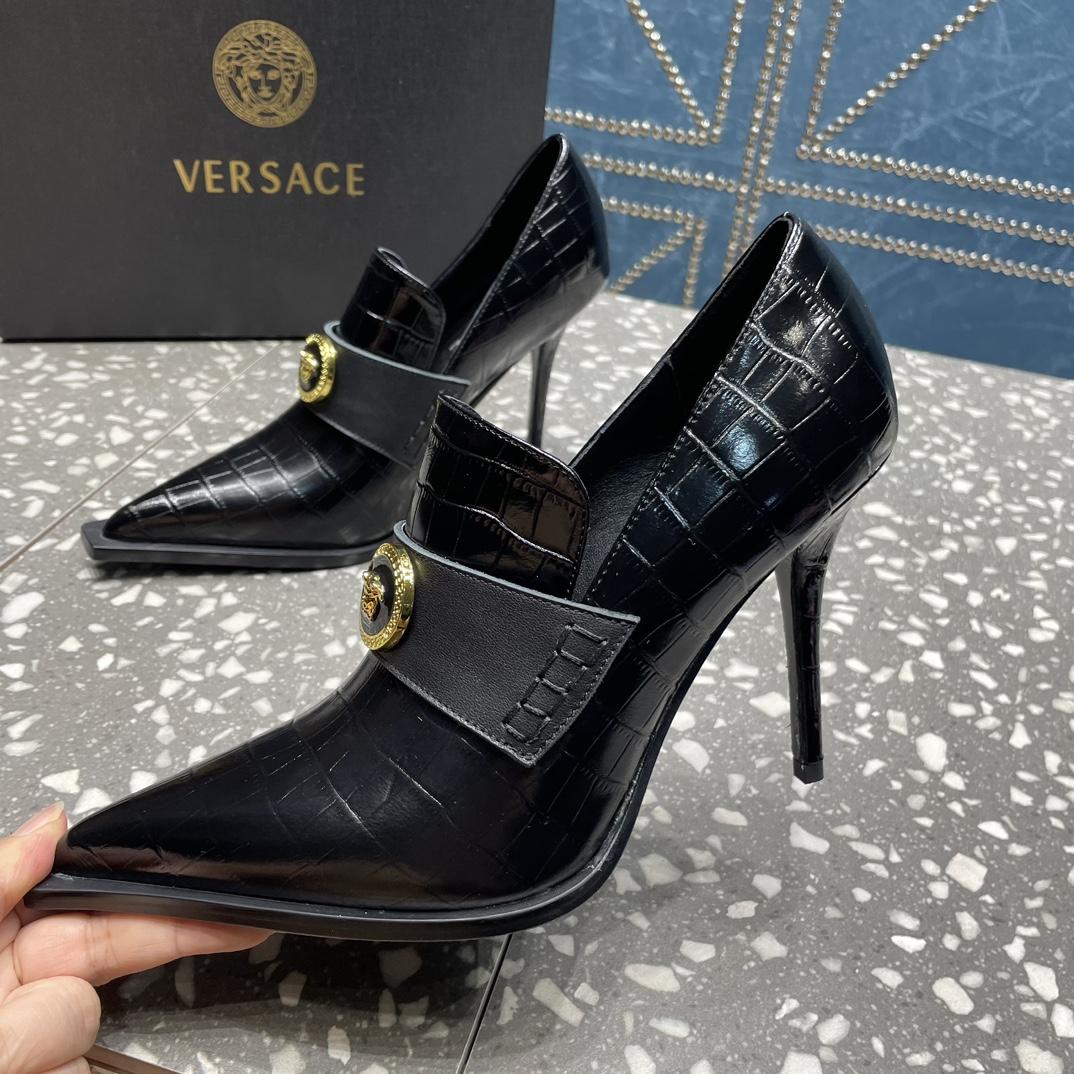 Versace Alia Pumps - EUR FASHION