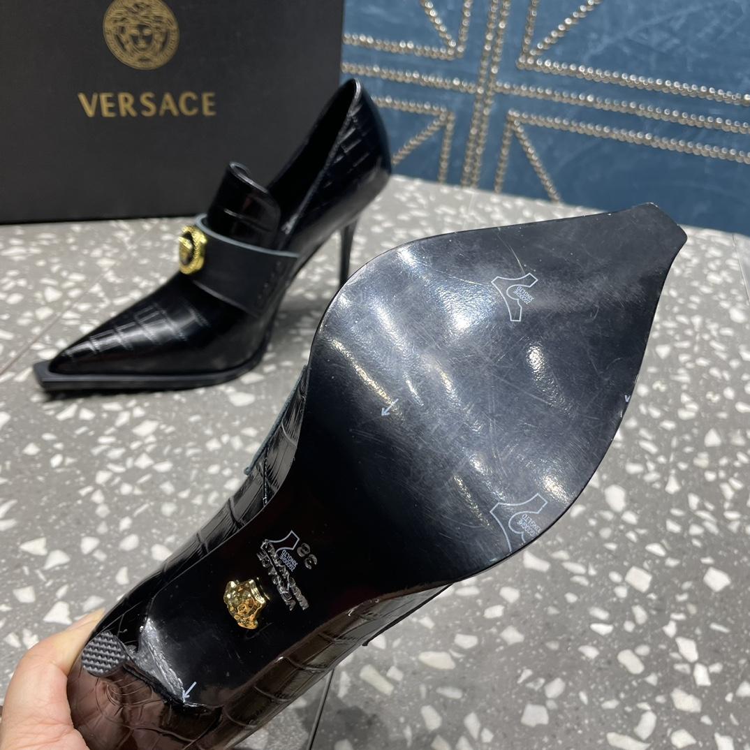 Versace Alia Pumps - EUR FASHION