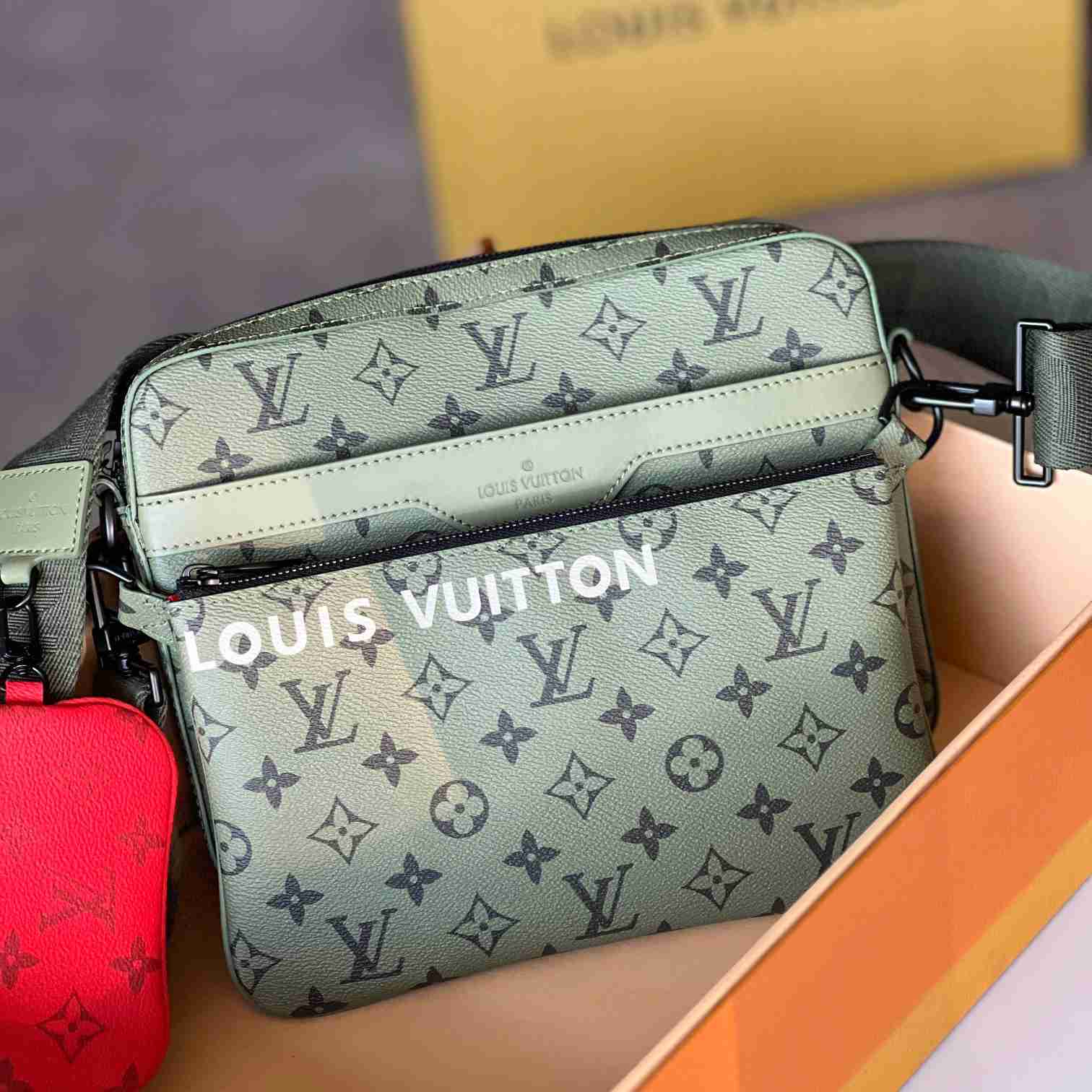 Louis Vuitton Trio Messenger   M23783 - EUR FASHION