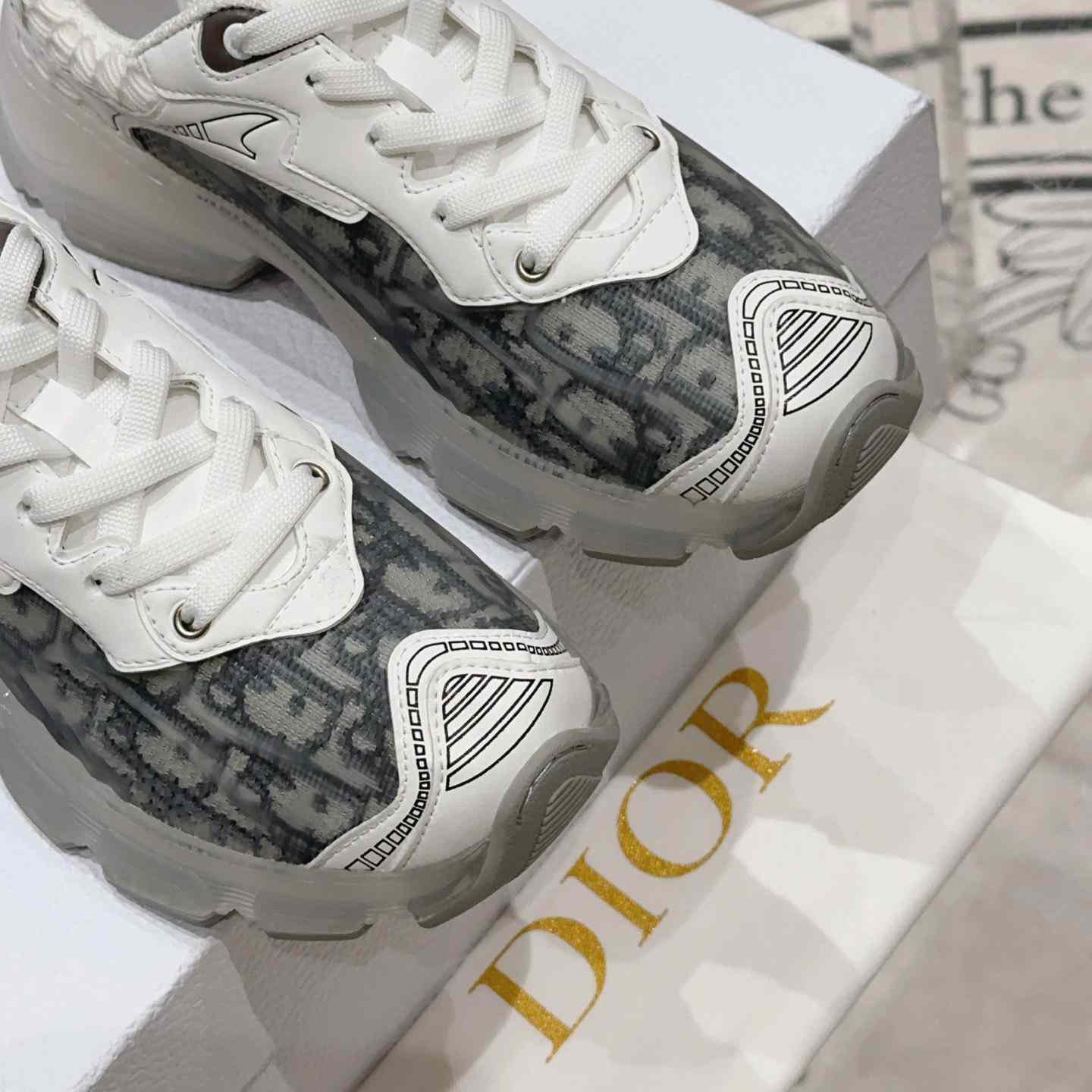 Dior Vibe Sneaker - EUR FASHION