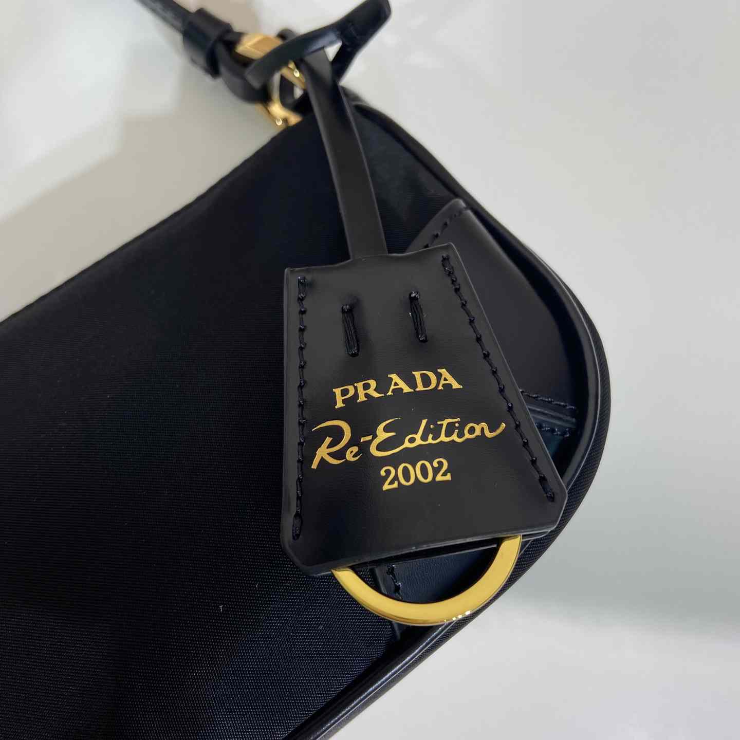 Prada Re-Edition 2002 Re-Nylon And Brushed Leather Shoulder Bag - EUR FASHION