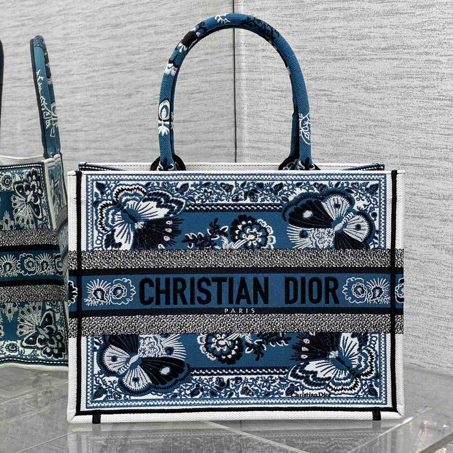 Dior Medium Dior Book Tote - EUR FASHION