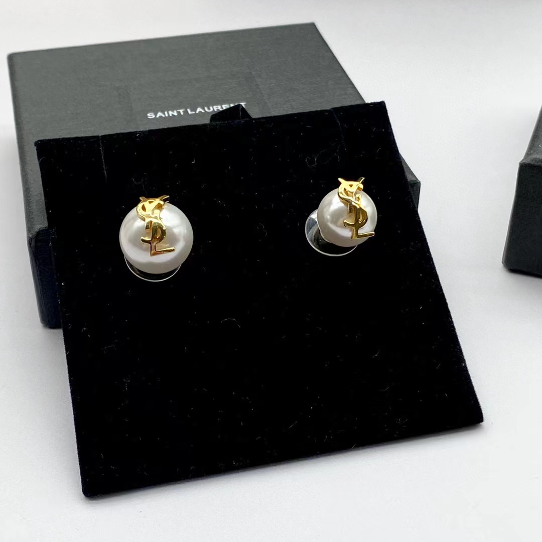 Saint Laurent Cassandre Pearl Earrings In Metal - EUR FASHION