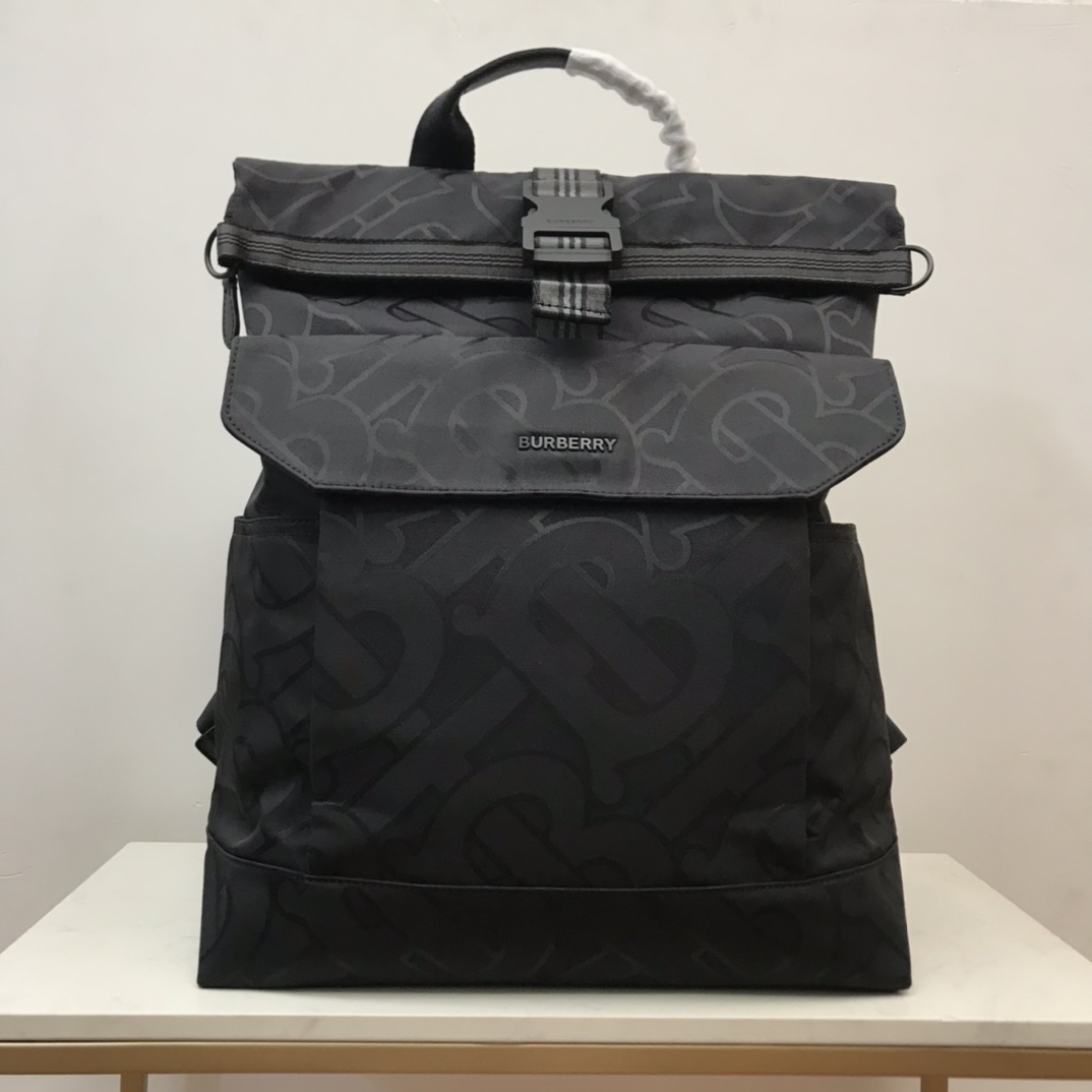 Burberry Orville Backpack - EUR FASHION