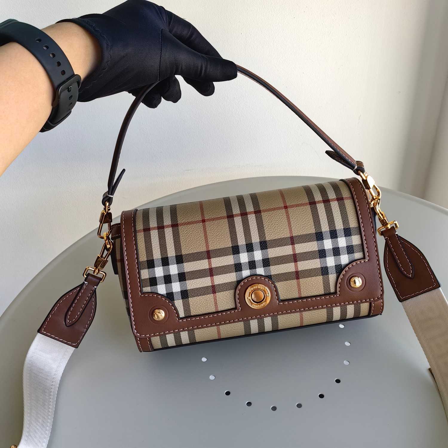 Burberry Top Handle Note Bag - EUR FASHION