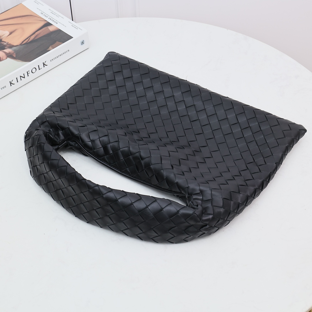 Bottega Veneta Small Hop - EUR FASHION