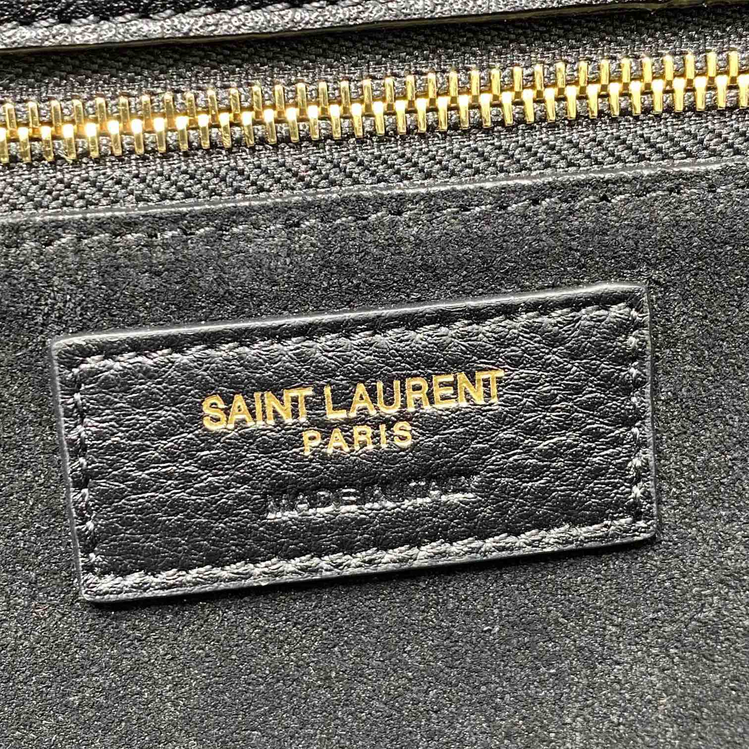 Saint Laurent Bea Tote In Grained Leather - EUR FASHION