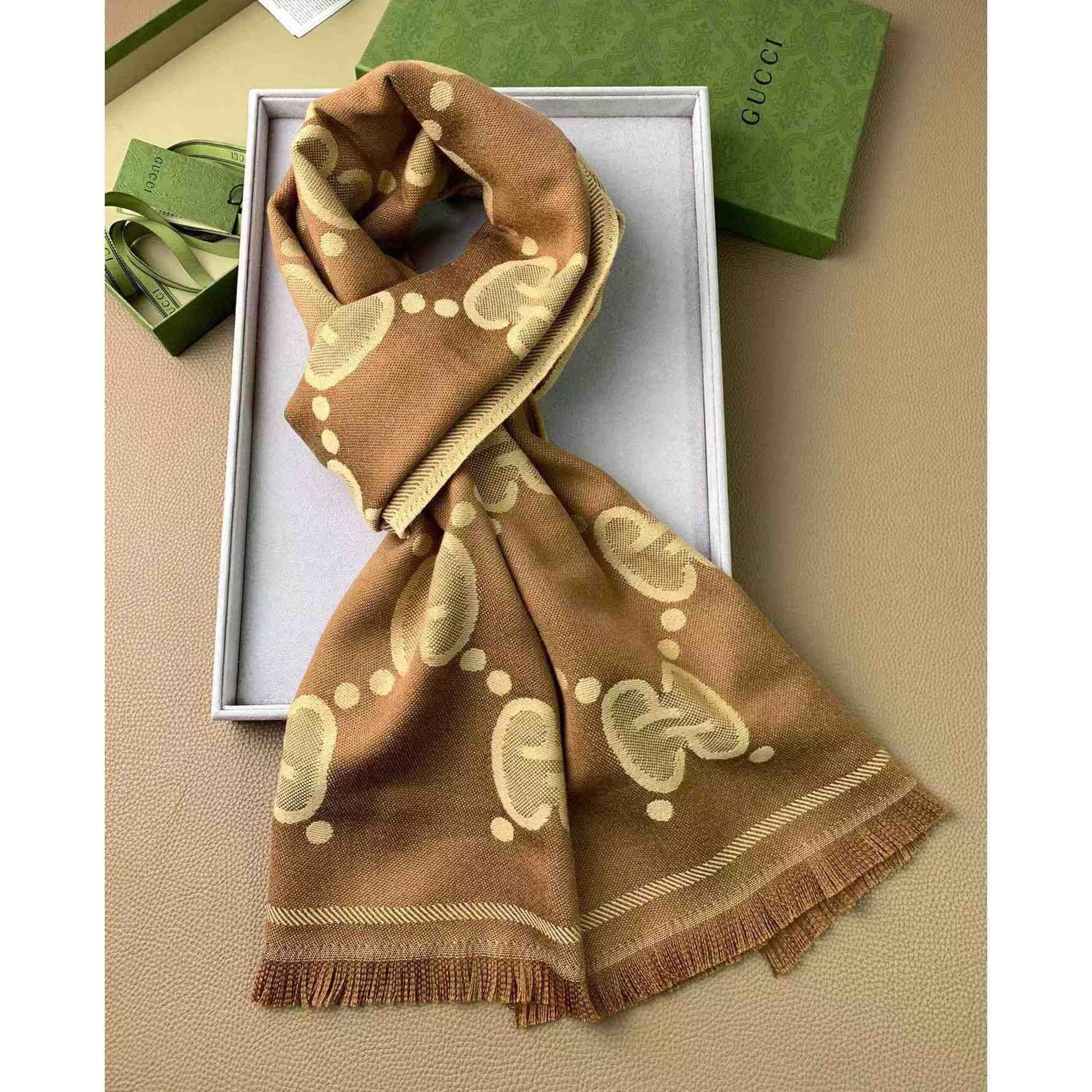 Gucci GG Pattern Scarf - EUR FASHION