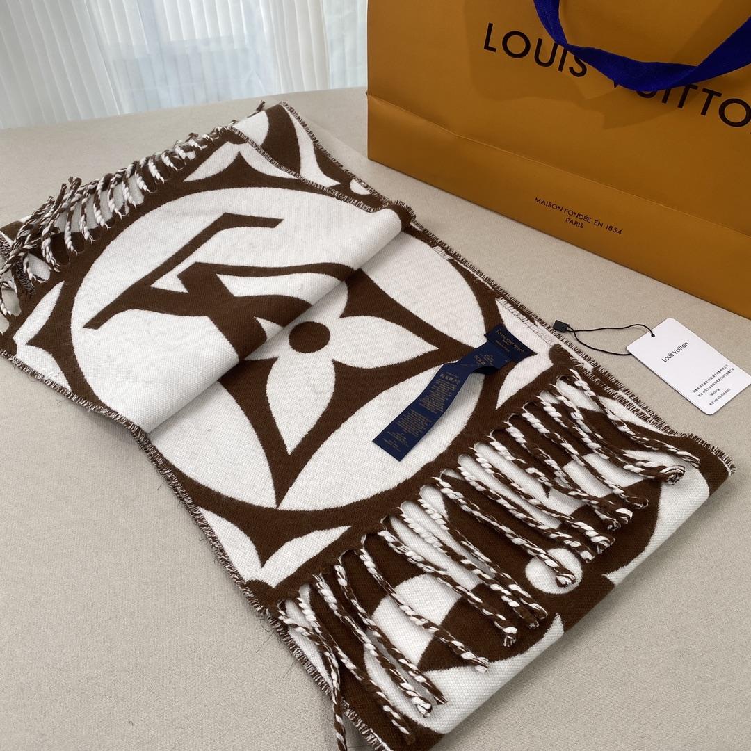 Louis Vuitton LV Medallion Scarf - EUR FASHION