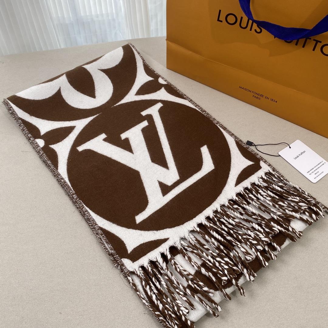 Louis Vuitton LV Medallion Scarf - EUR FASHION