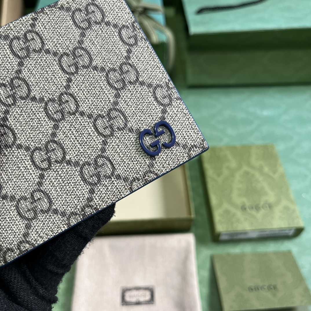 Gucci Wallet With GG Detail - EUR FASHION