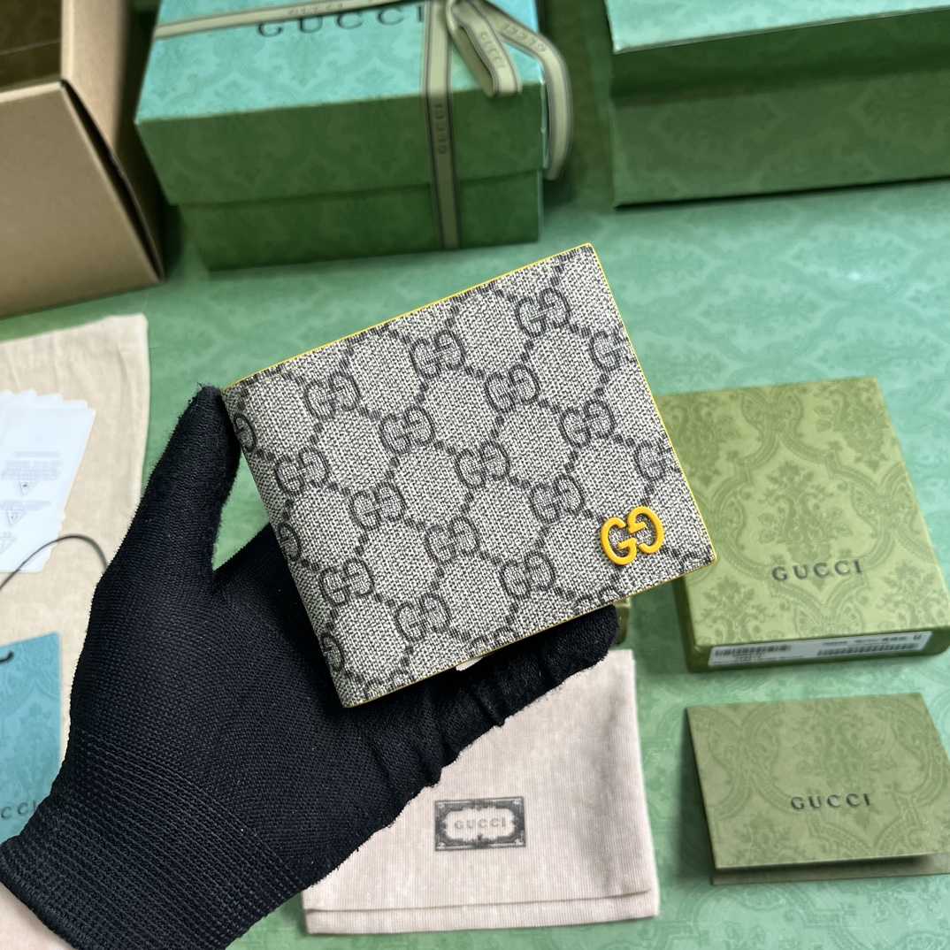 Gucci Wallet With GG Detail - EUR FASHION