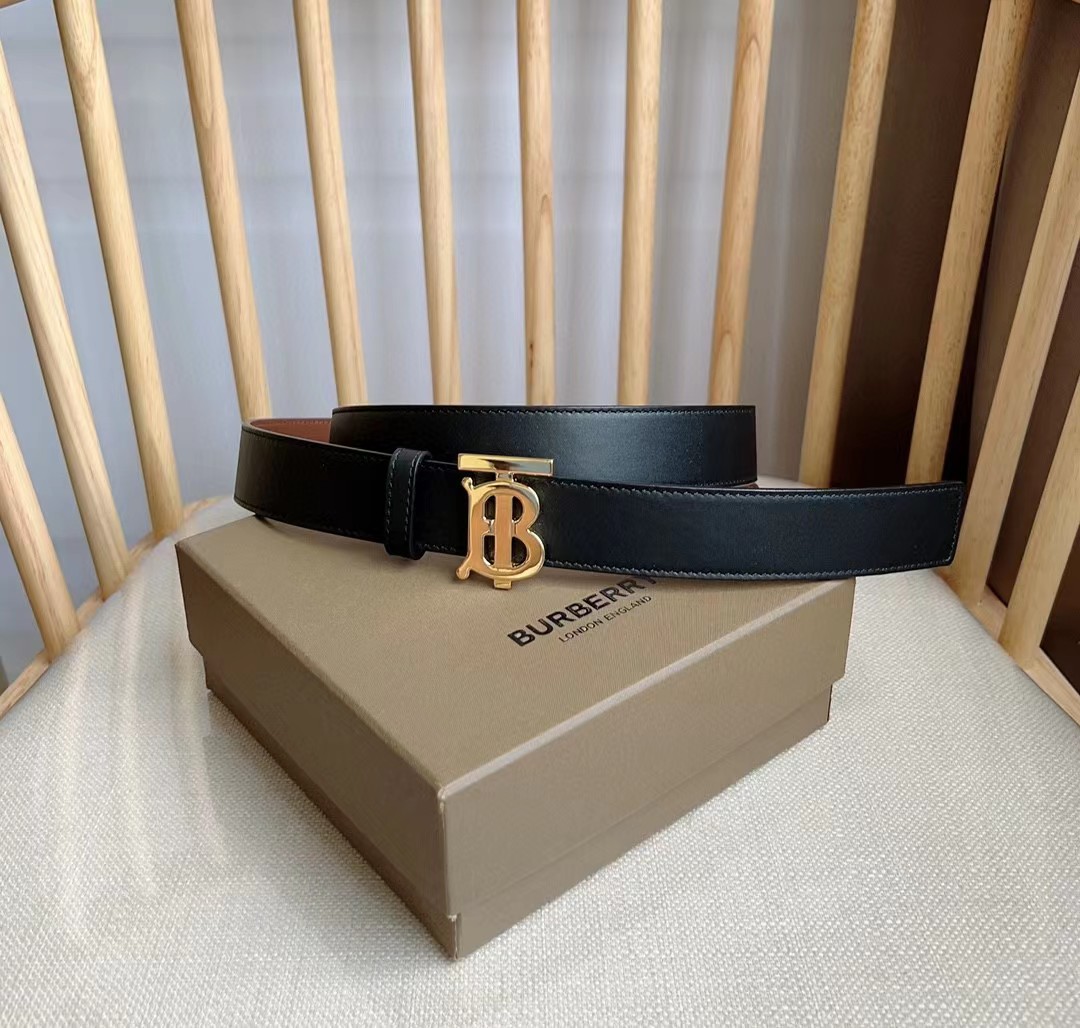 Burberry Men's Leather Reversible TB Belt - EUR FASHION