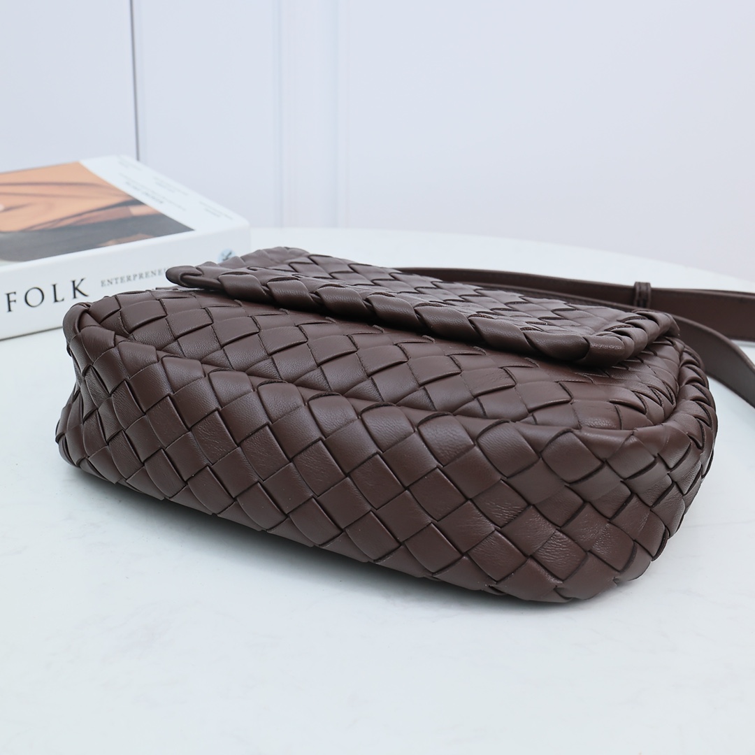 Bottega Veneta Small Cobble Messenger - EUR FASHION